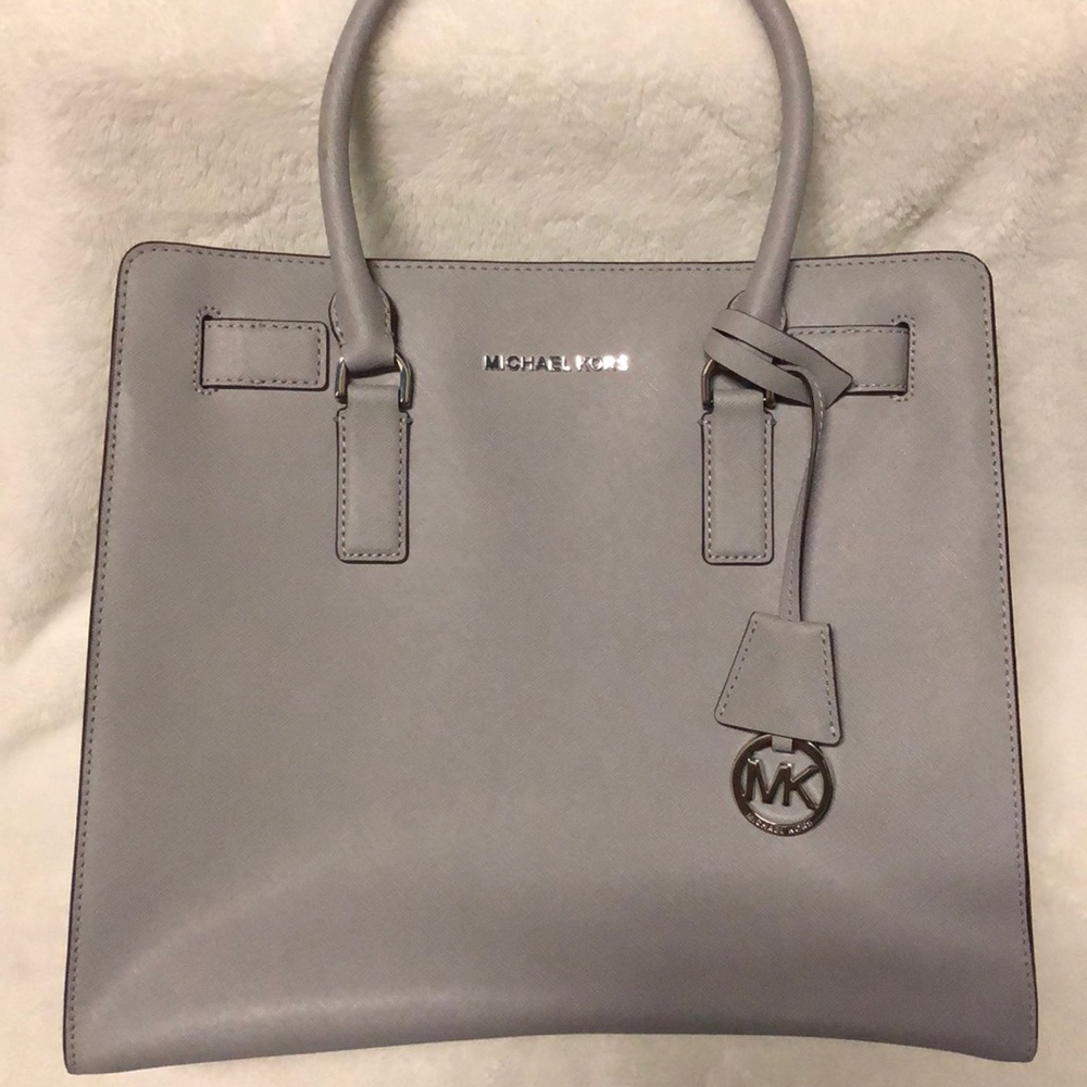 Micheal Kors purse